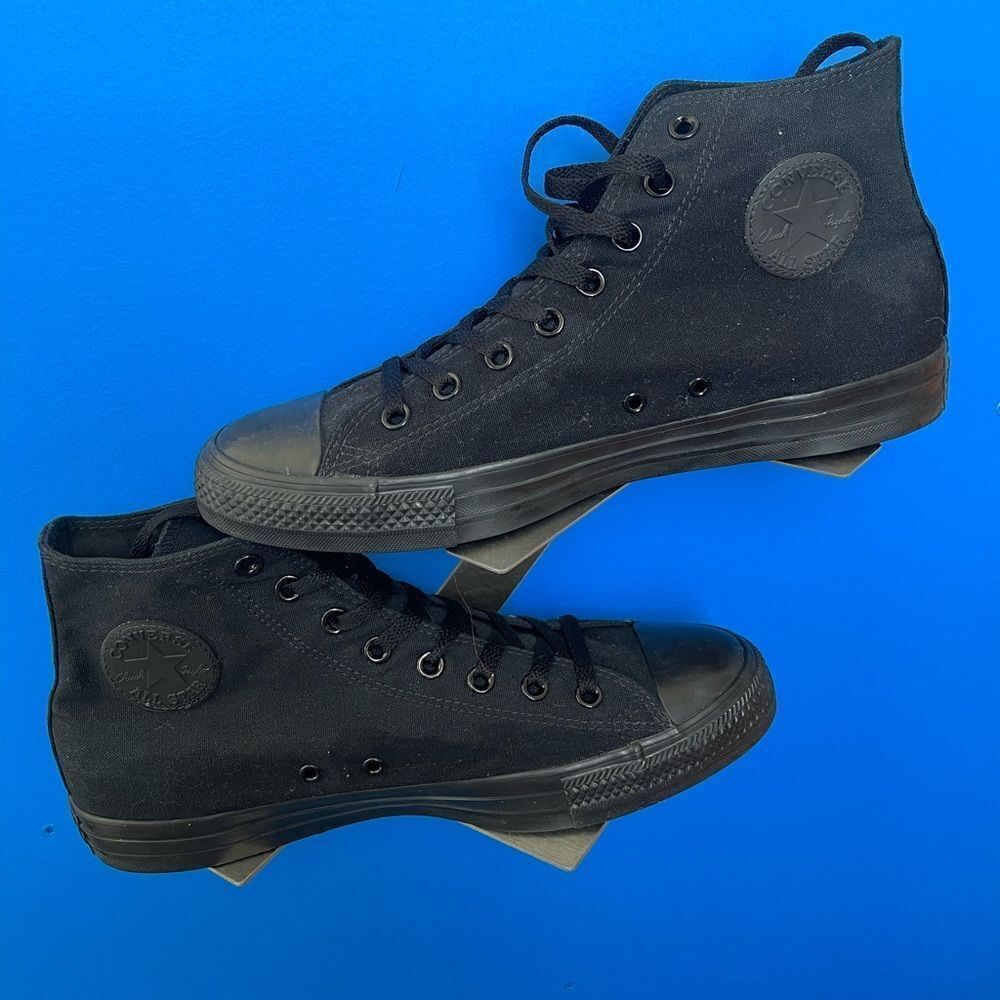 Converse All Star Chuck Taylor High Top Shoes Men's Size 10 Womens 12 Black